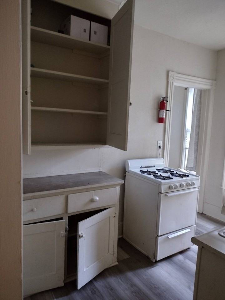 11 Noyes St - Photo 2 of 14