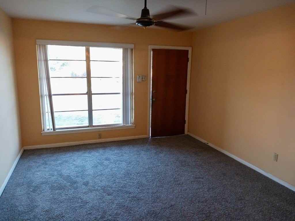 1208 E 56th St - Photo 3 of 14