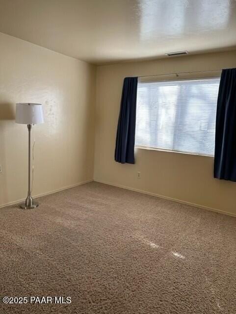 330 S Alarcon St Apt B #B - Photo 3 of 9