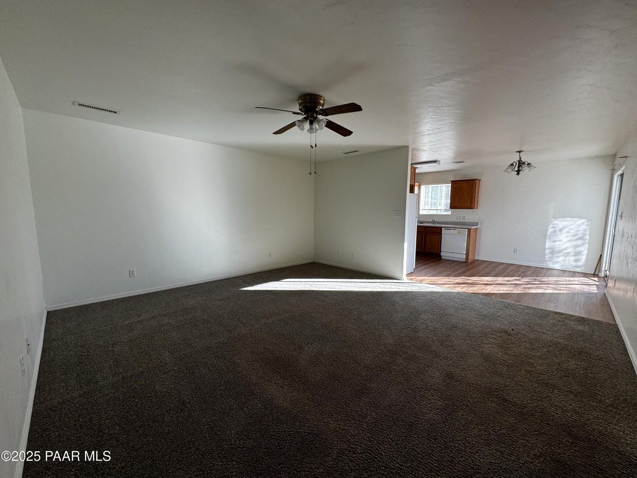 3335 N Yavapai Ct #B - Photo 6 of 11