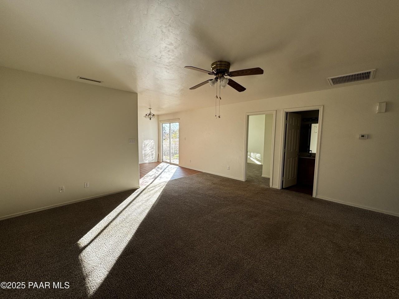 3335 N Yavapai Ct #B - Photo 7 of 11
