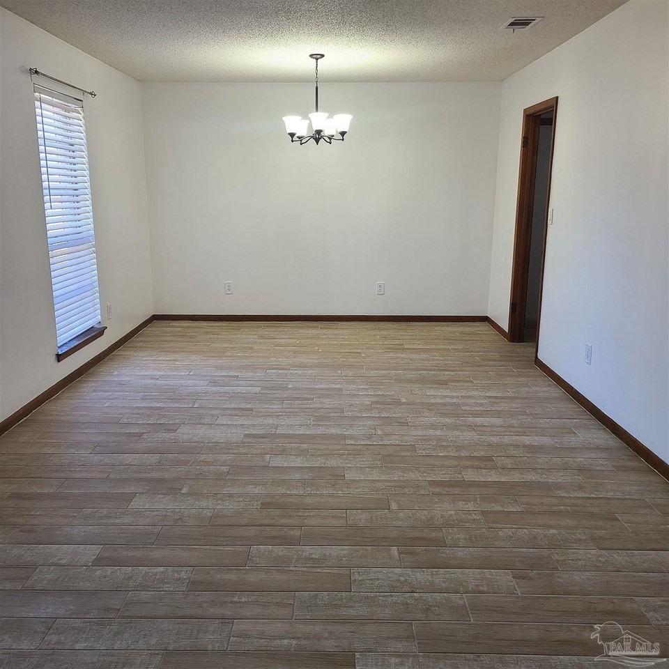 3014 Ranchette Sq - Photo 2 of 21