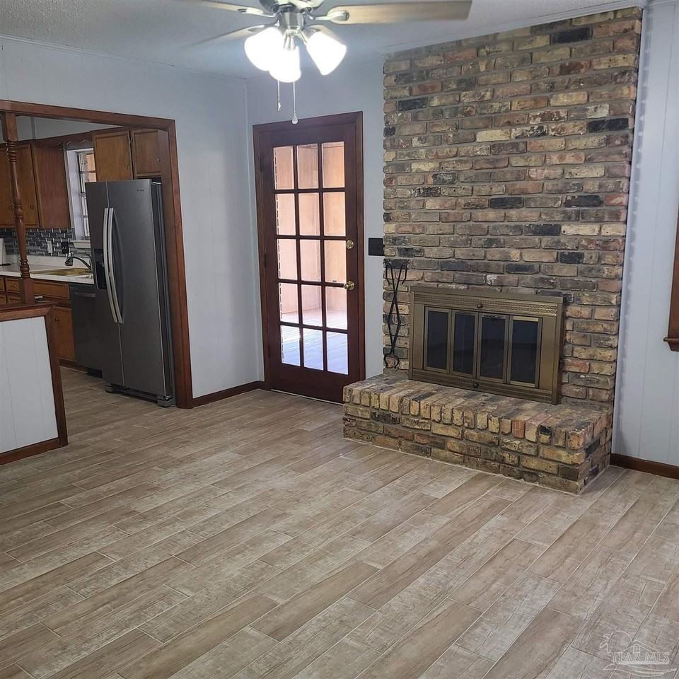 3014 Ranchette Sq - Photo 3 of 21