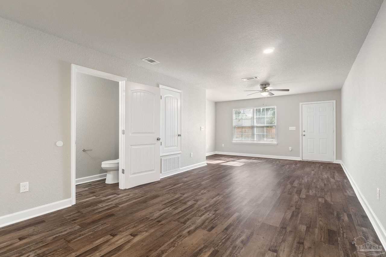 9906 Holsberry Rd #802 - Photo 3 of 18