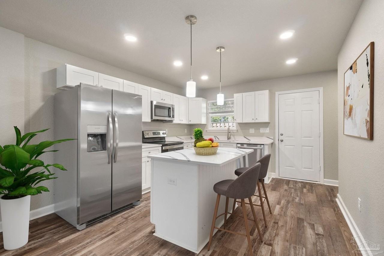 9906 Holsberry Rd #802 - Photo 5 of 18