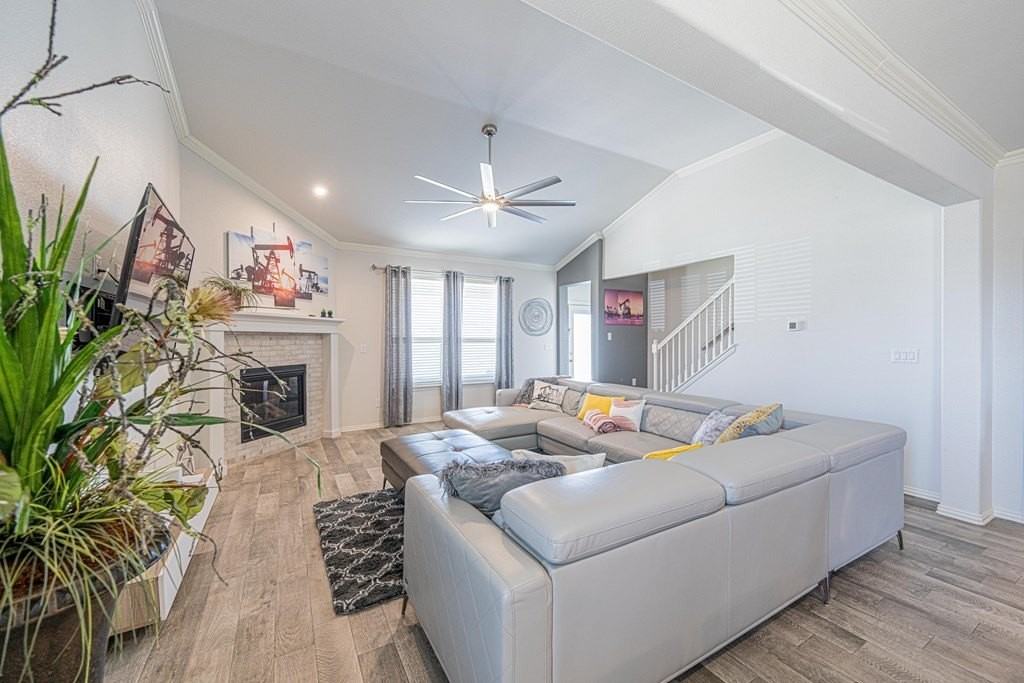 5501 Westin Dr - Photo 7 of 26