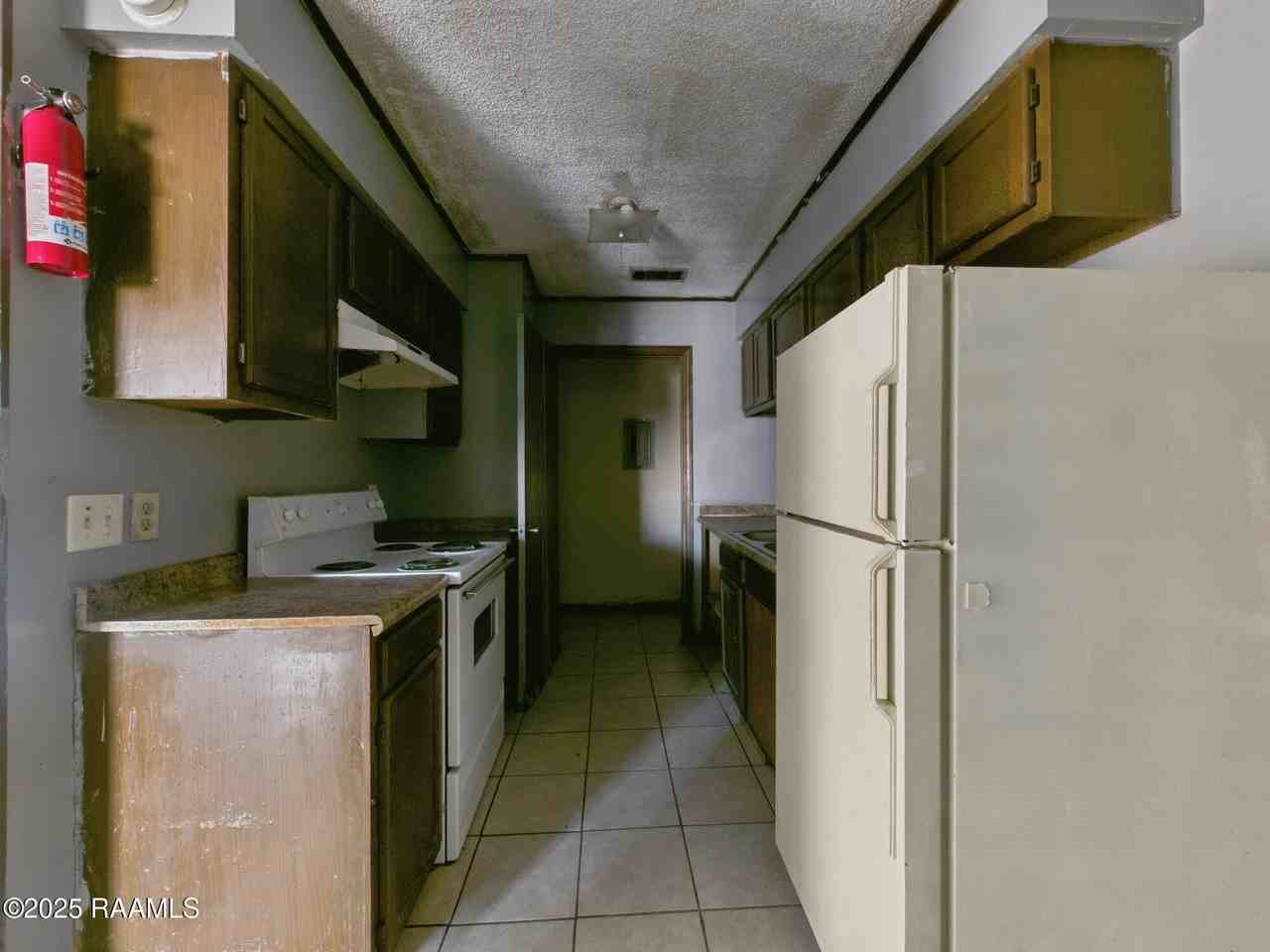 102 Limoges St #A - Photo 6 of 16