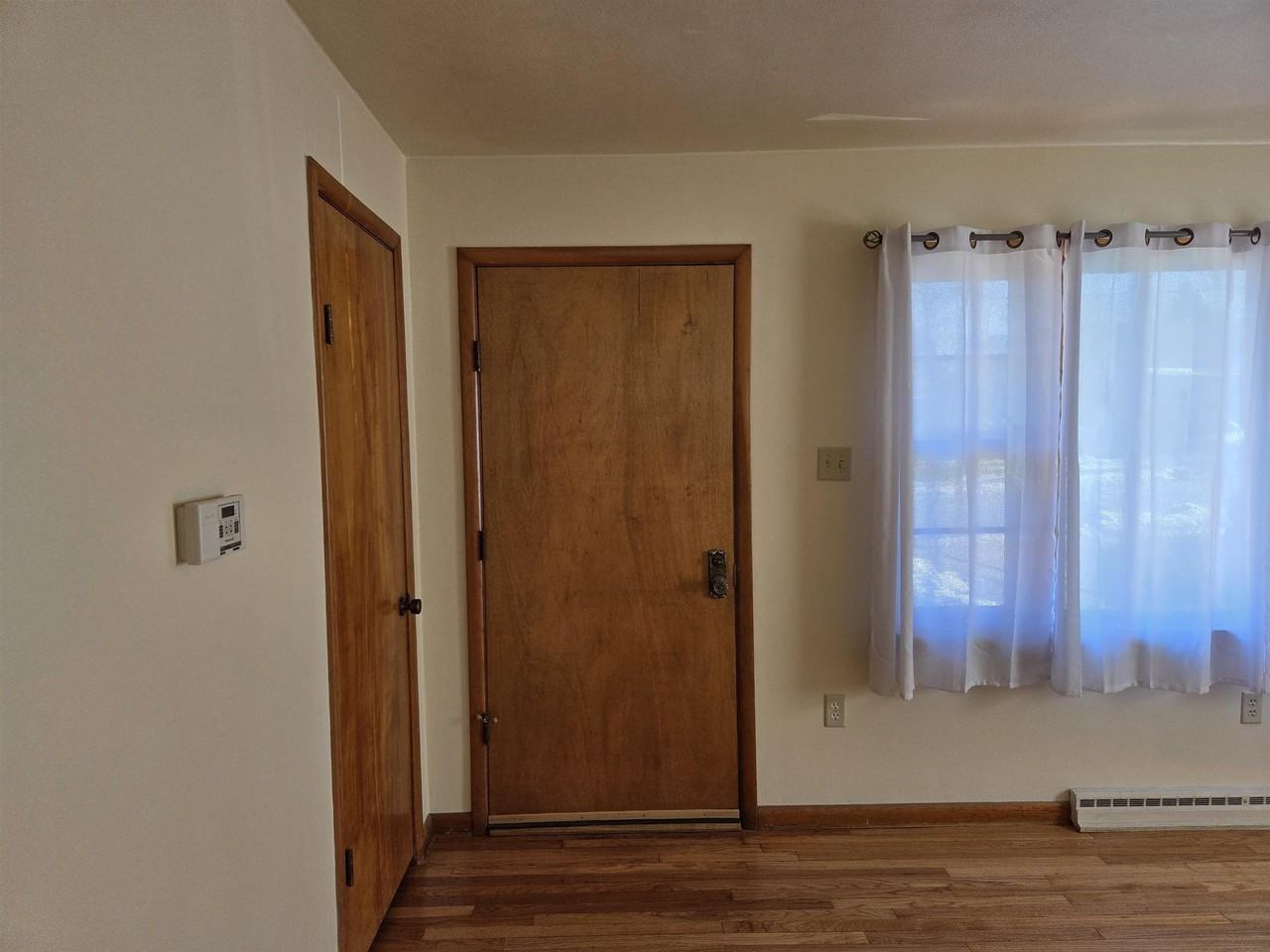 2311 26th St - Photo 2 of 14