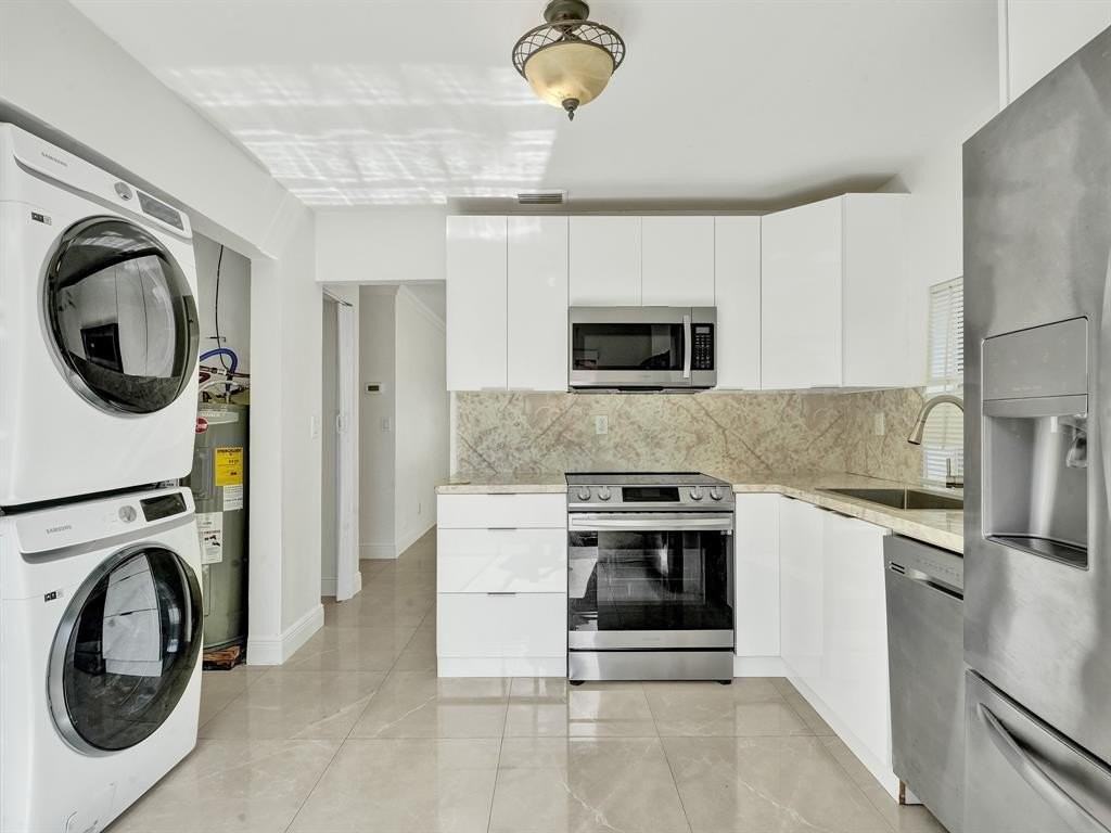 1257 Nw 91st Ave - Photo 4 of 43