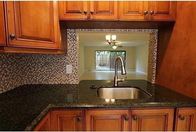 140 Se 12th Ave #5 - Photo 4 of 25