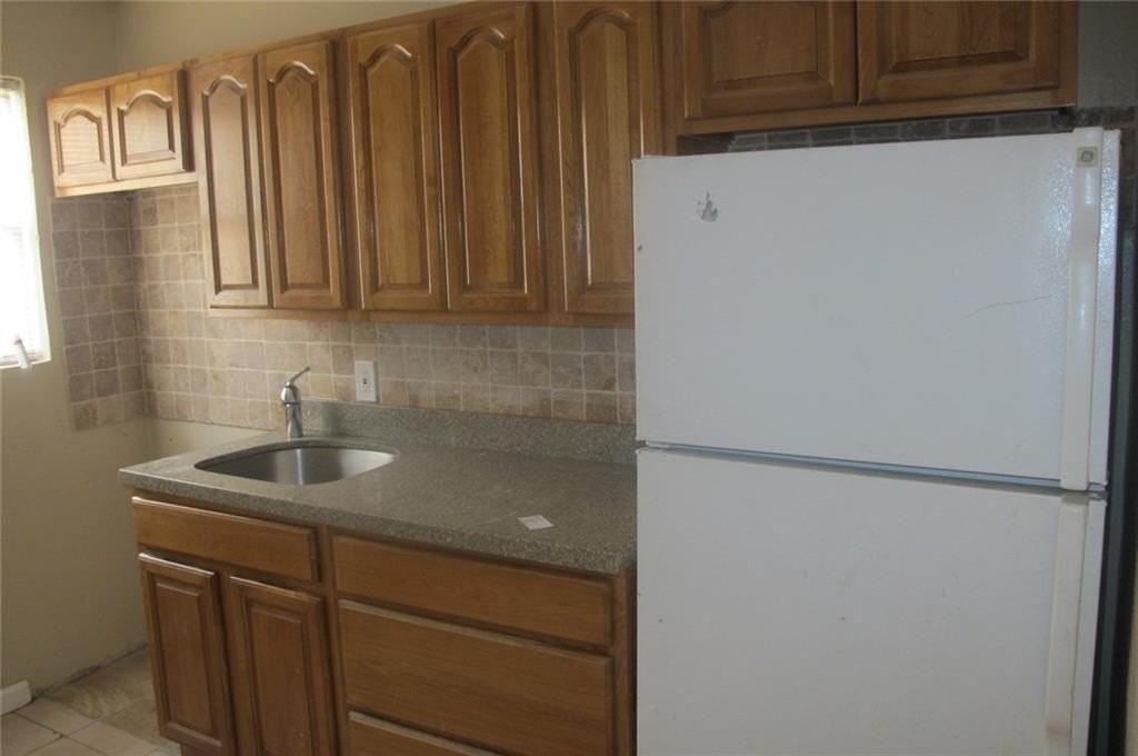 93 Ne 7th Ct #1 - Photo 5 of 6