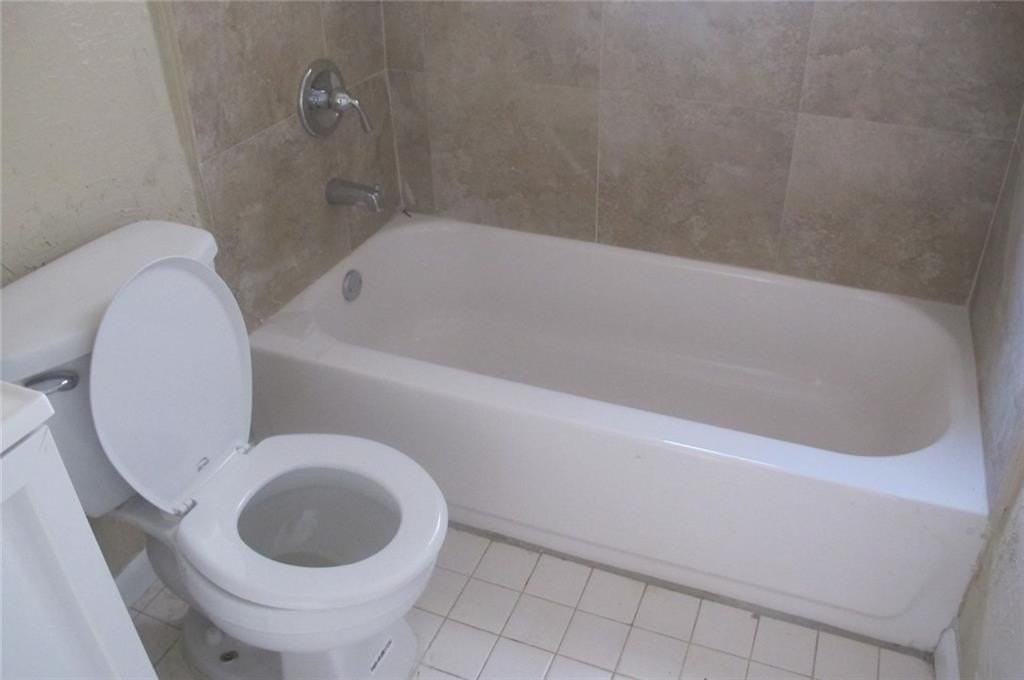 93 Ne 7th Ct #1 - Photo 6 of 6