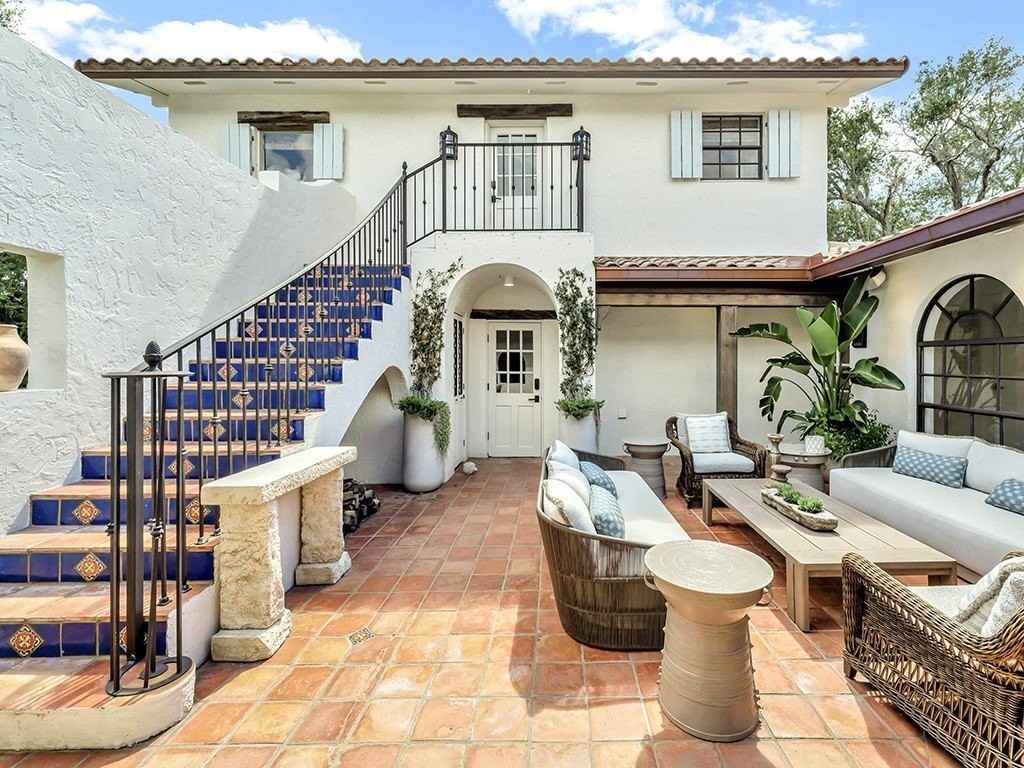 246 Live Oak Rd - Photo 2 of 36