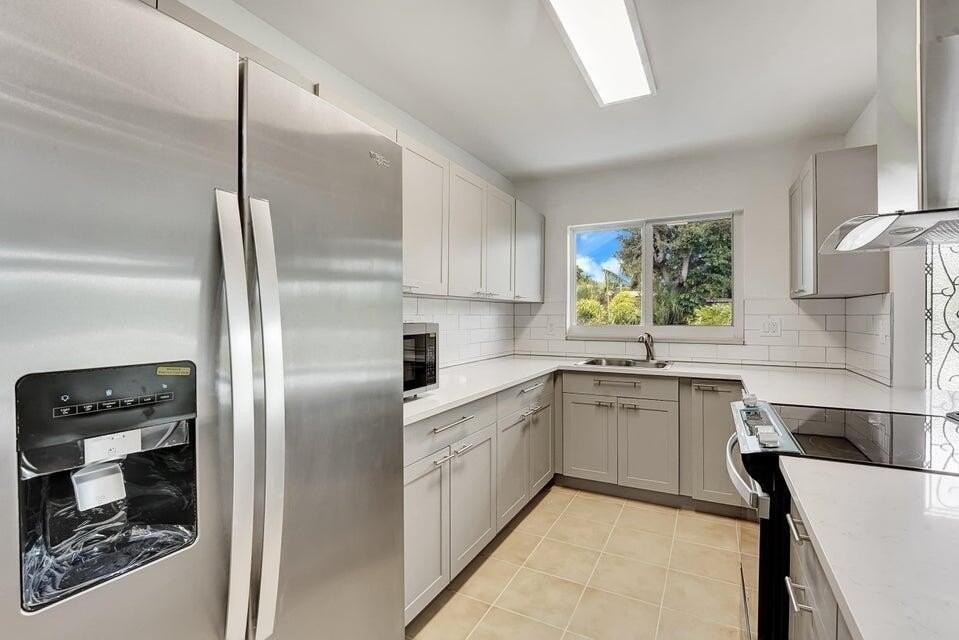 208 Nw 1st St - Photo 7 of 25