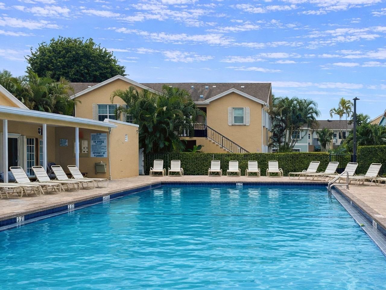 141 Waterside Dr #141 - Photo 2 of 20