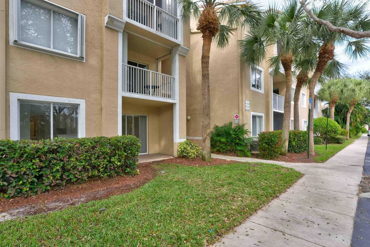 266 Village Blvd #6103 - Photo 6 of 37