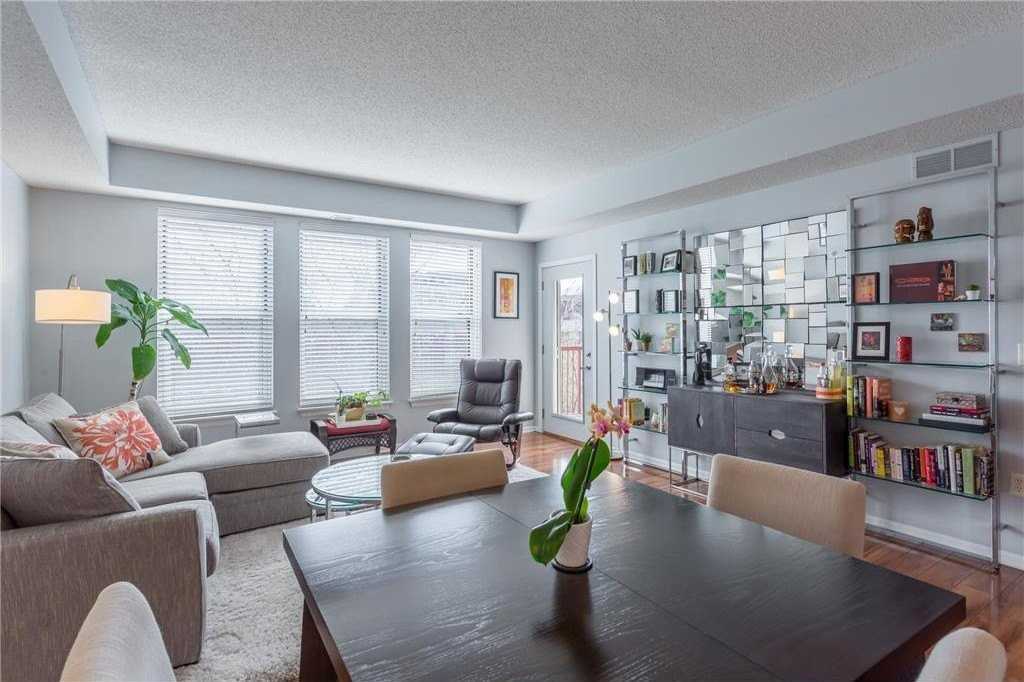 545 N 1st St #403 - Photo 2 of 39