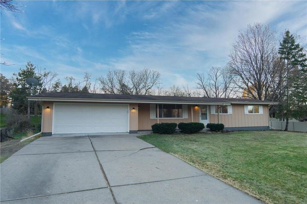 19115 Homestead Cir - Photo 2 of 27