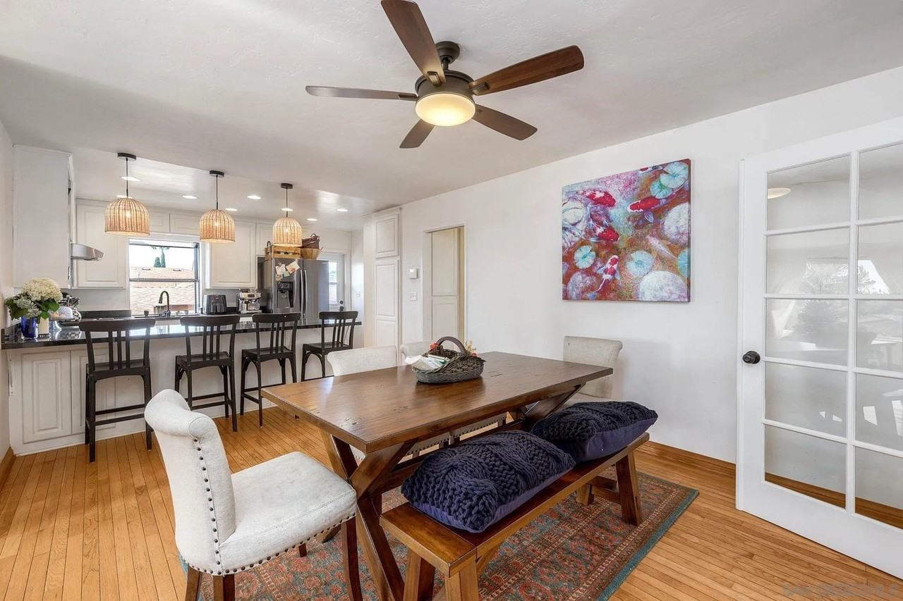 1166 Agate St - Photo 3 of 35