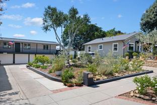 927 Olive St - Photo 1 of 1