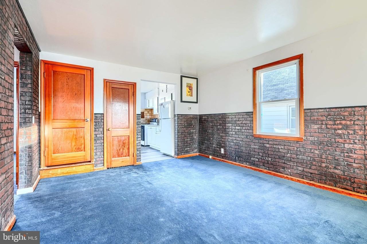 7839 Birmingham Ave - Photo 6 of 23