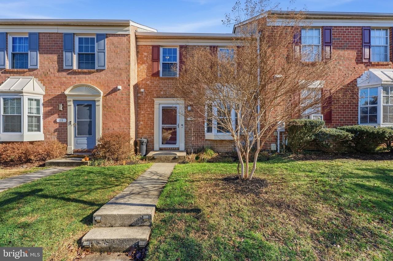 41 Jones Falls Ter - Photo 3 of 45