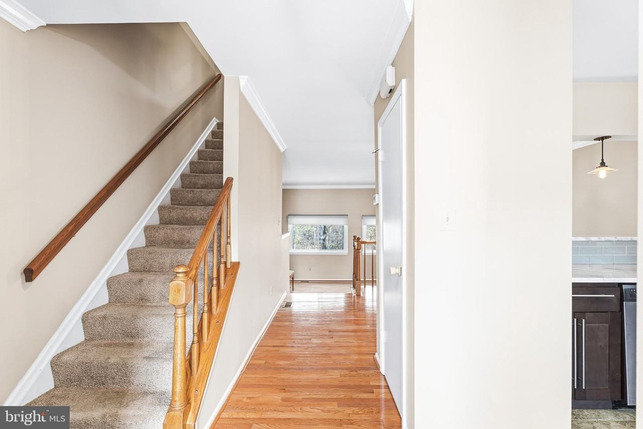 41 Jones Falls Ter - Photo 6 of 45