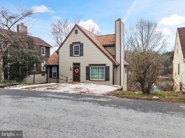 featured image of 6586 Hemlock Point Rd