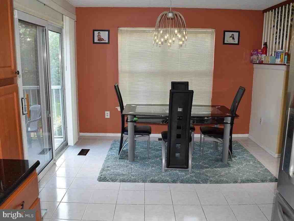 2 Halstead Pl - Photo 6 of 15