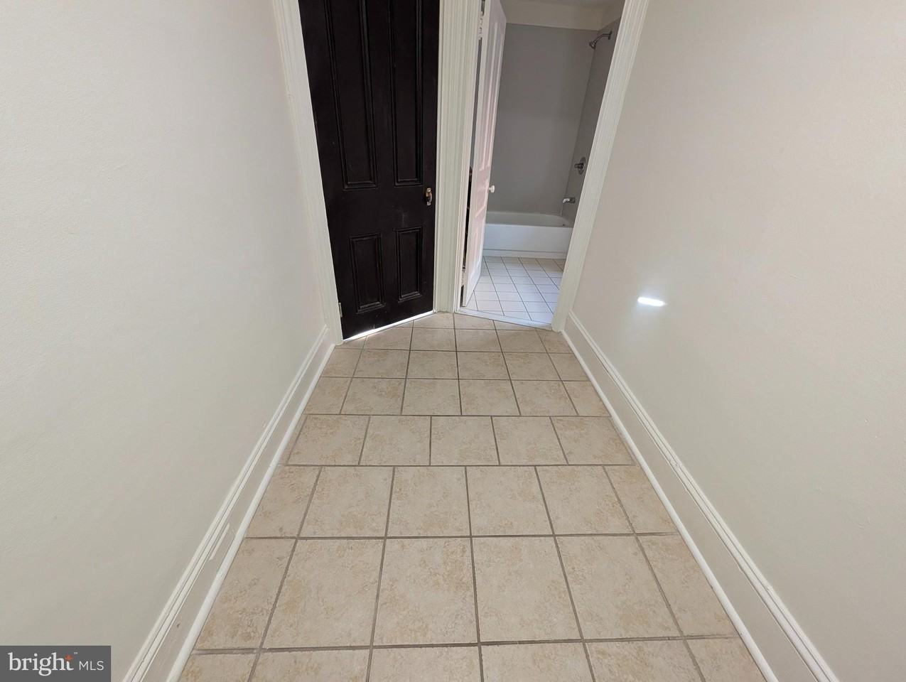 105 W 3rd Ave Apt 2 #2 - Photo 5 of 18