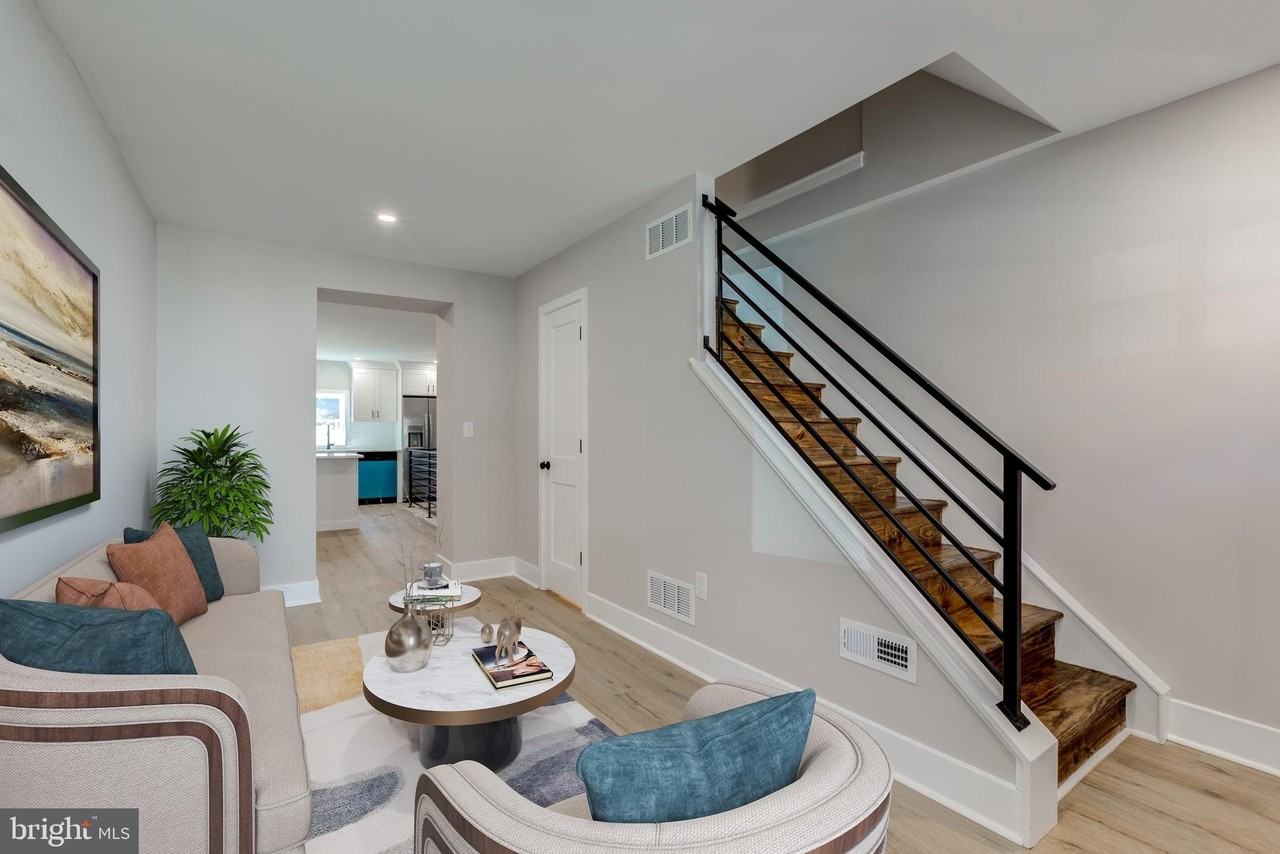 369 E Hector St - Photo 6 of 44