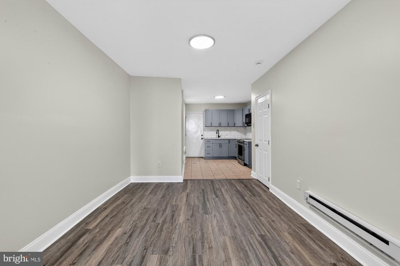 1729 N Bambrey St - Photo 6 of 23