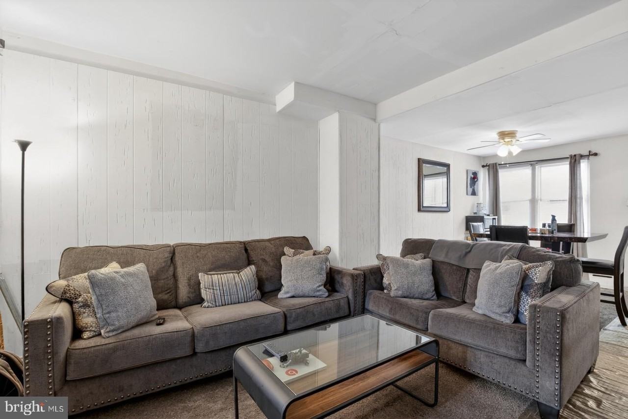 1617 S Newkirk St - Photo 3 of 18