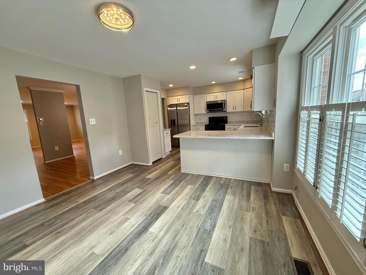 7773 Shootingstar Dr - Photo 4 of 33