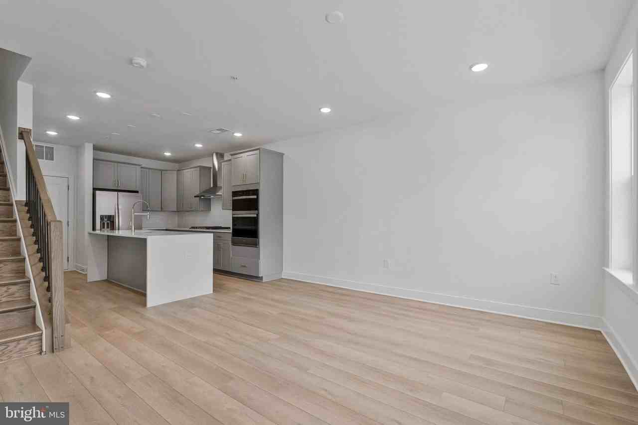 19826 Lavender Dust Sq - Photo 2 of 28