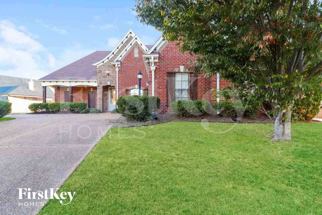 100 Whispering Creek Cv - Photo 2 of 15