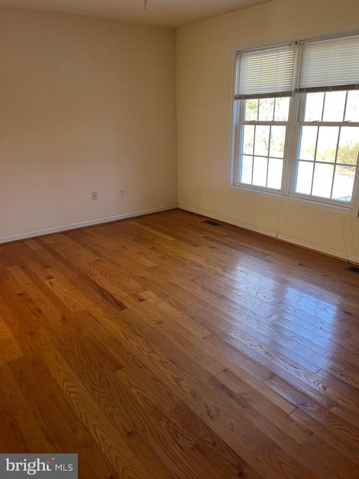 20404 Gum Tree Rd - Photo 3 of 12