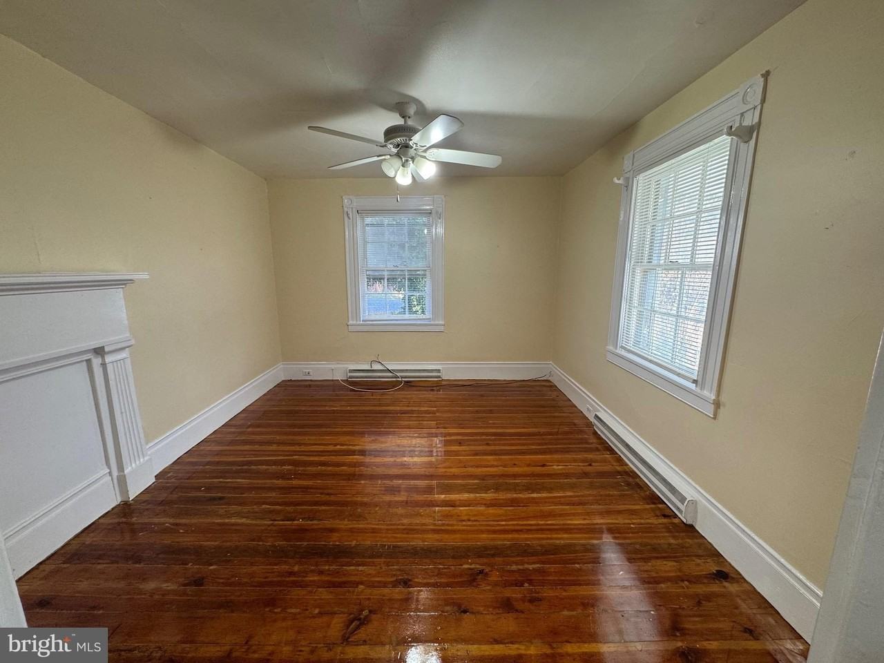 201 Capon St - Photo 3 of 14