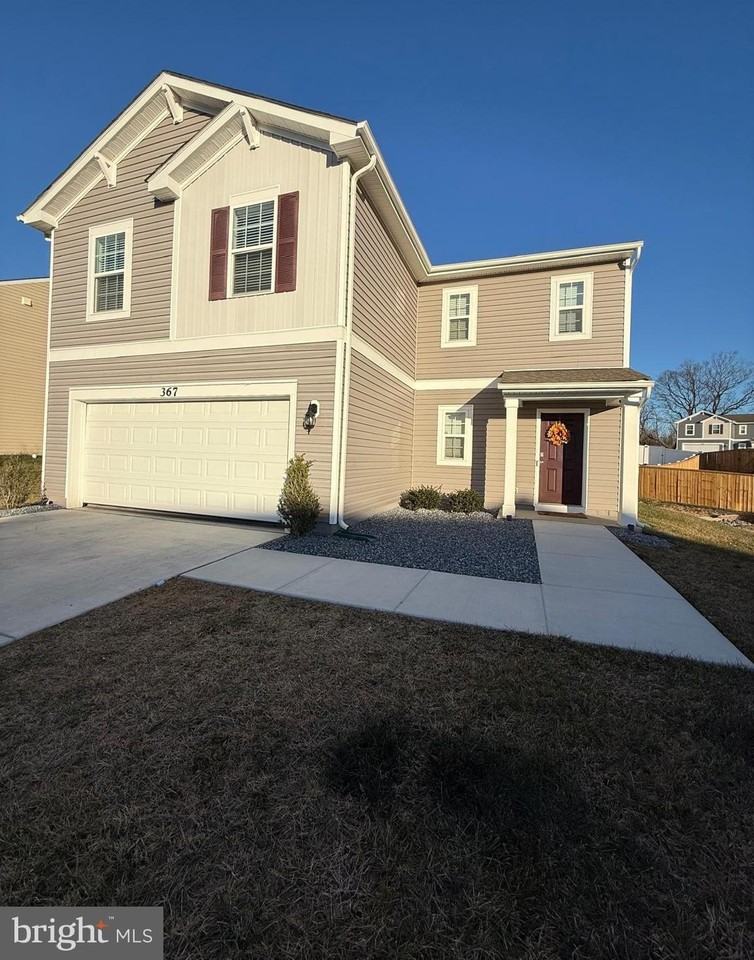 367 Centergate Dr - Photo 2 of 24