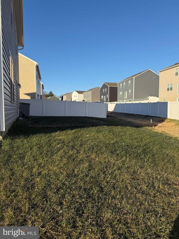 367 Centergate Dr - Photo 3 of 24