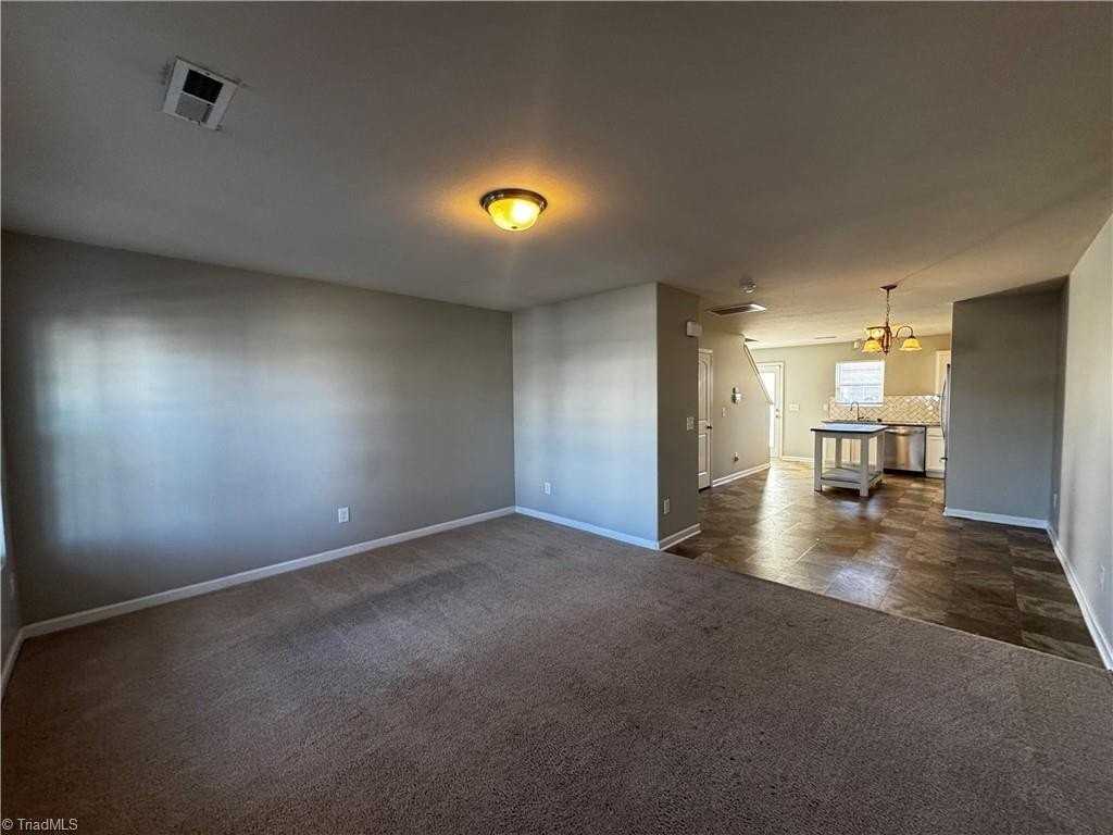 3921 Village Park Ct - Photo 2 of 9