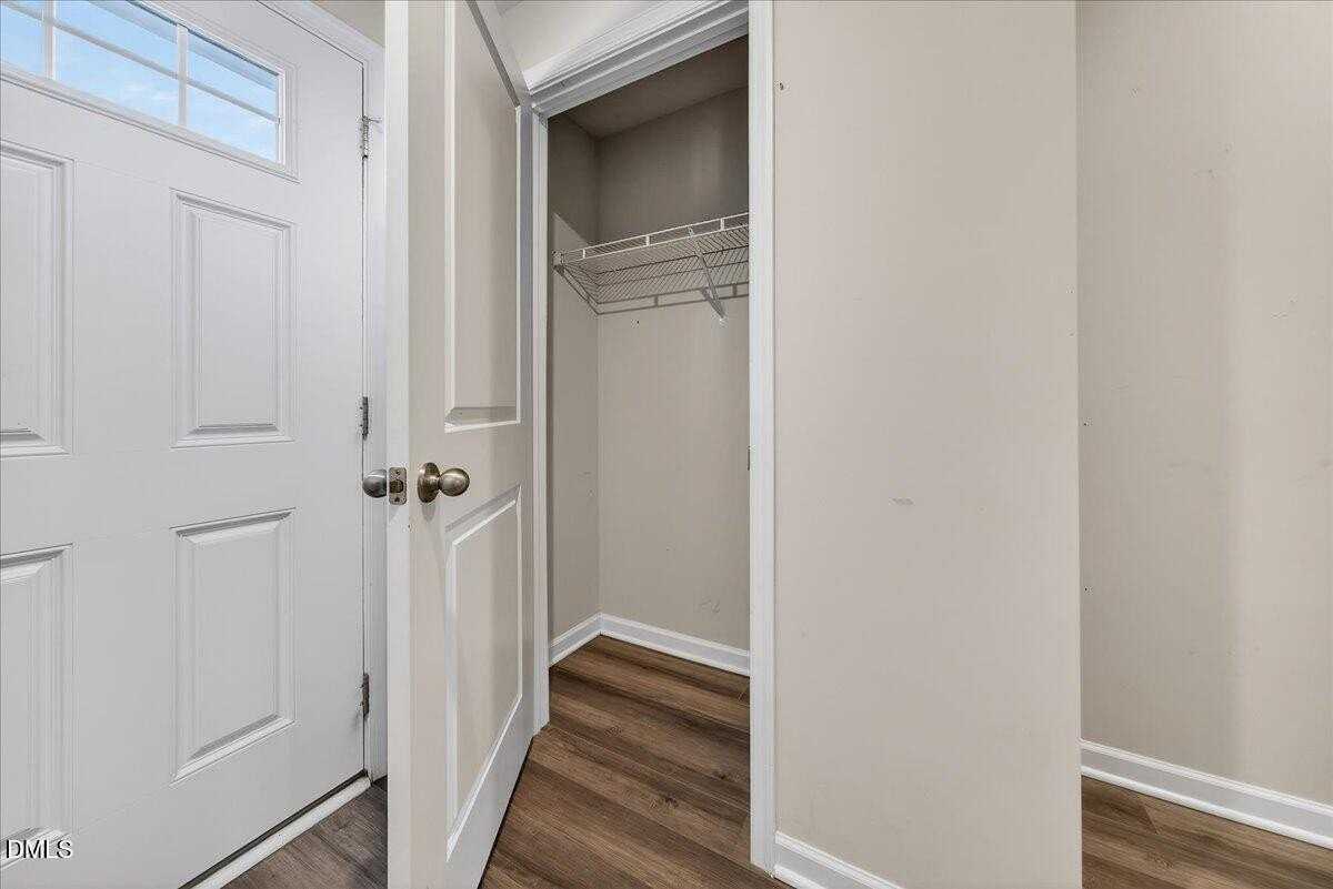 3009 Soft Breeze Dr - Photo 4 of 37