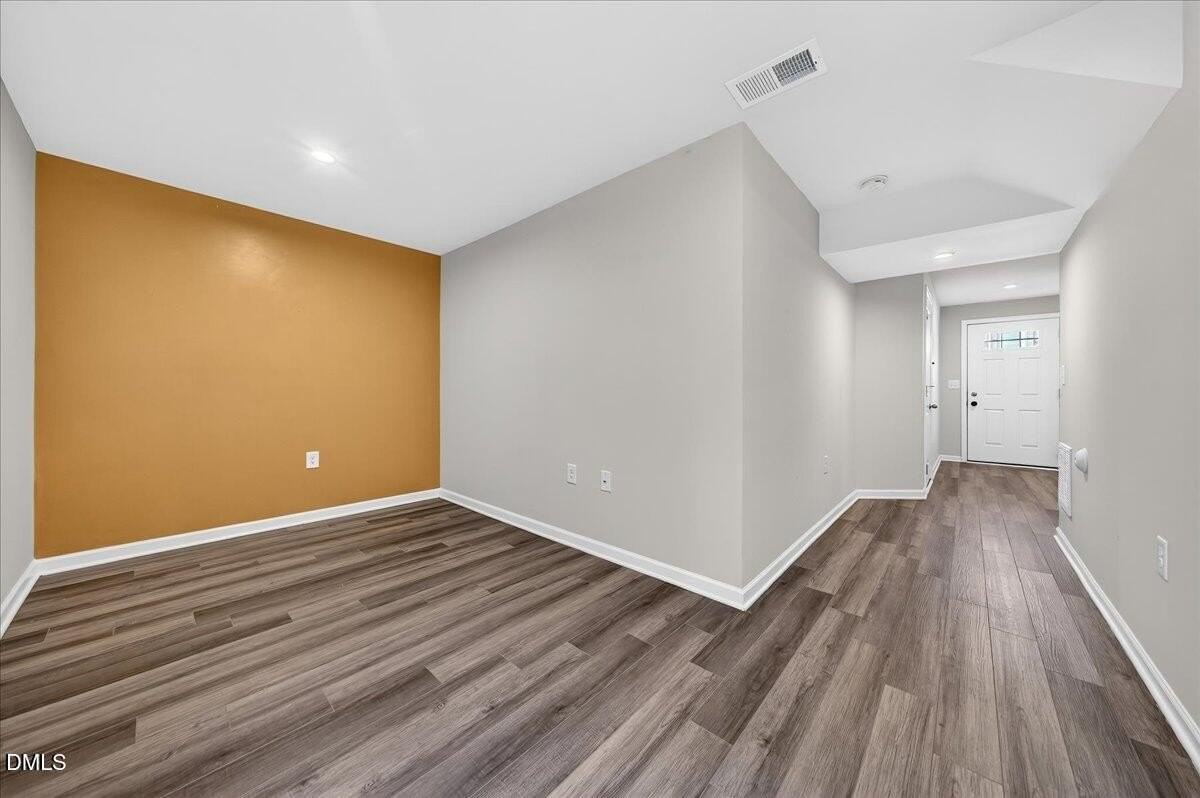 3009 Soft Breeze Dr - Photo 6 of 37