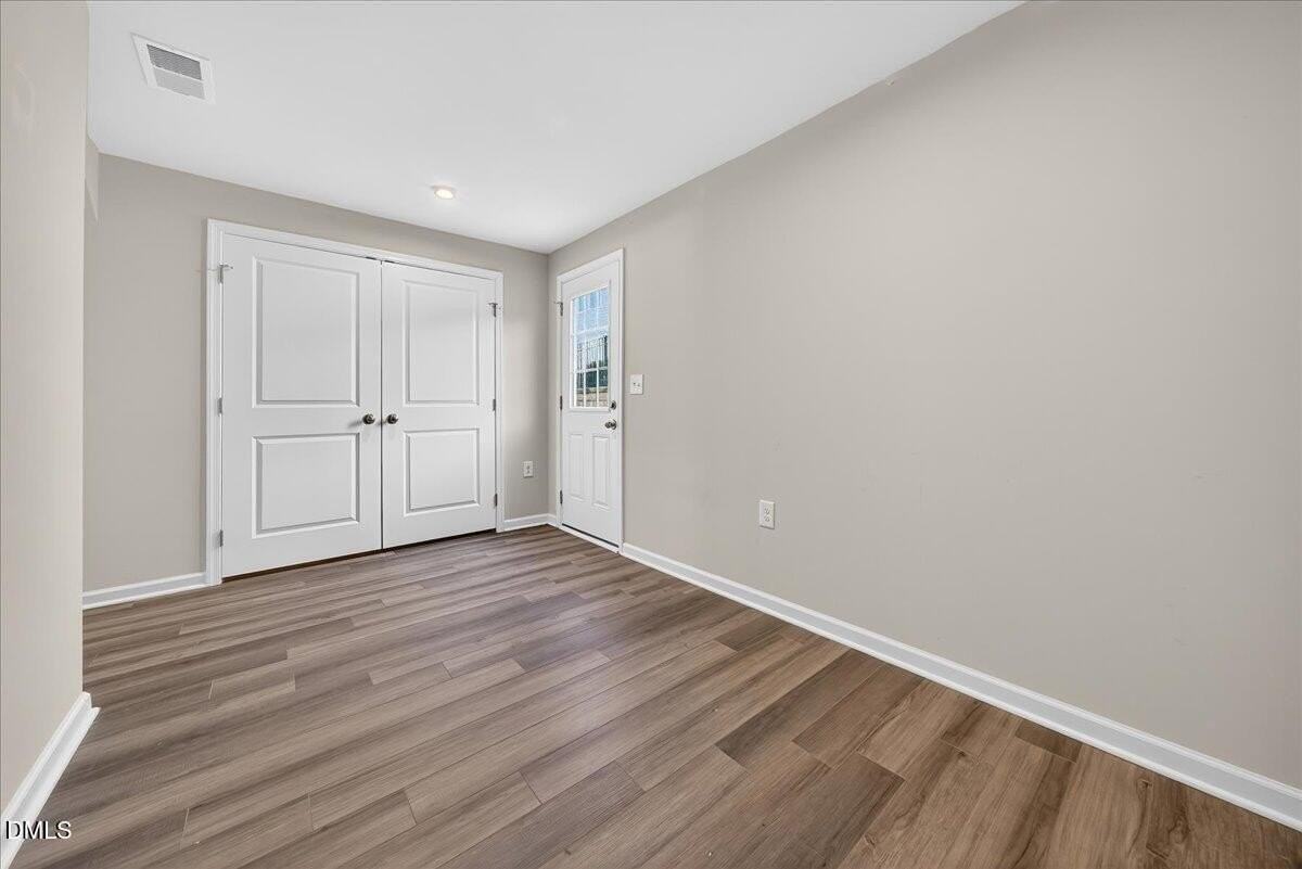 3009 Soft Breeze Dr - Photo 7 of 37