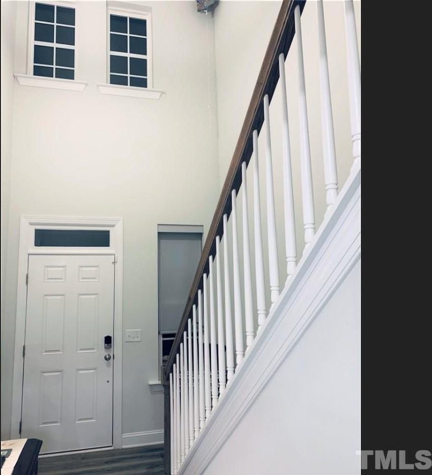 1010 Hero Pl - Photo 4 of 14