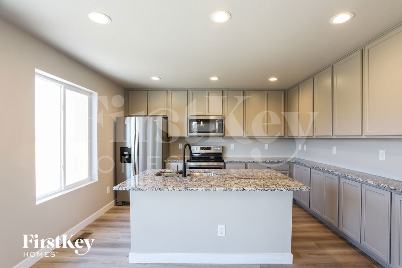 10567 Horton Dr - Photo 5 of 15