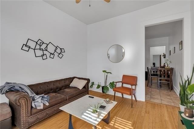 819 4th St - Photo 3 of 10