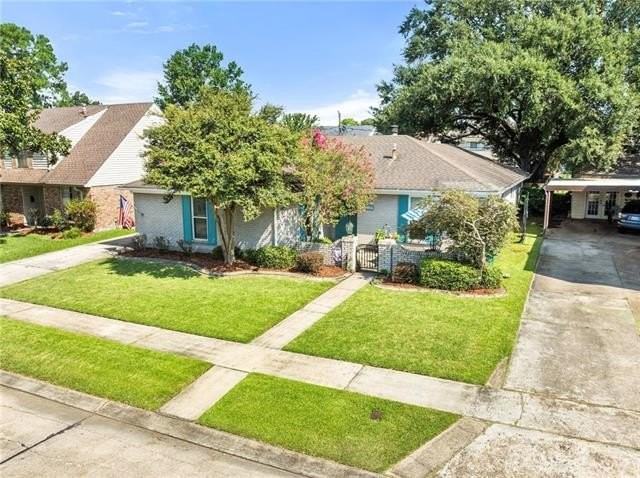 2157 Leslie St - Photo 3 of 21