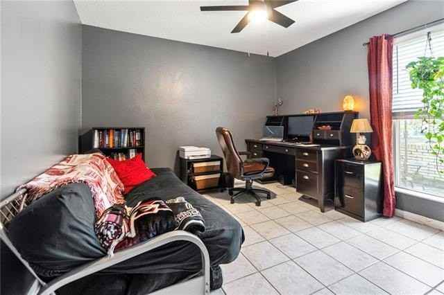 2157 Leslie St - Photo 6 of 21