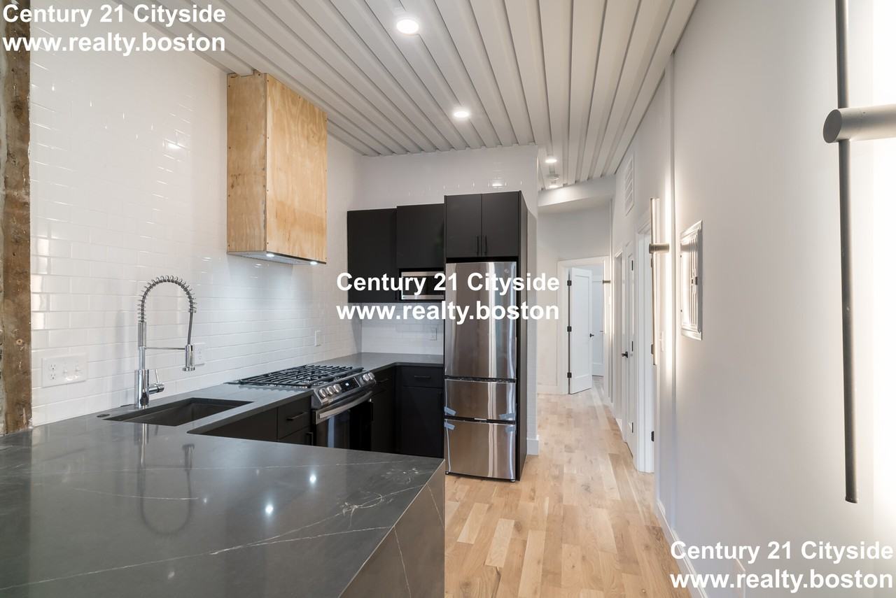 249 Marion St #2 - Photo 2 of 8